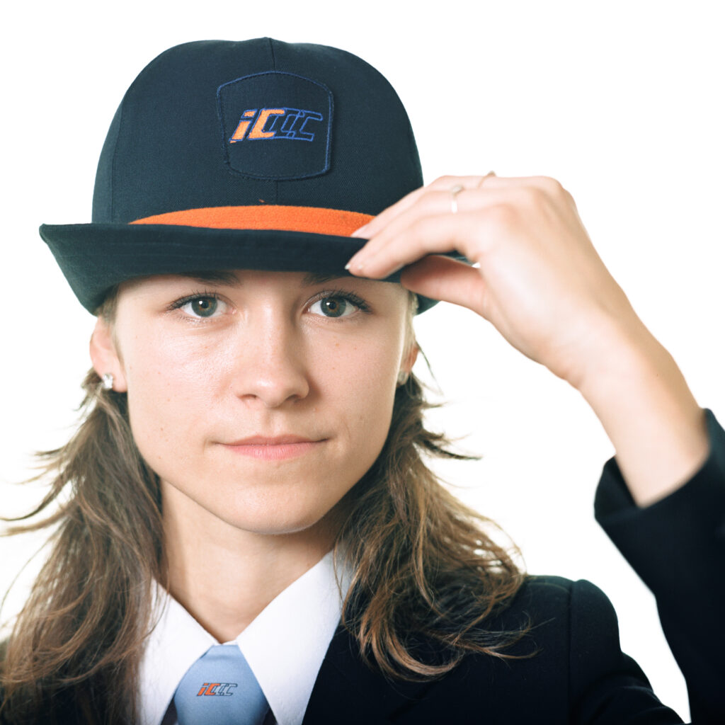 DiE FAHRSCHEINE BITTE - Portr‰tserie ¸ber Schaffnerinnen in Europa