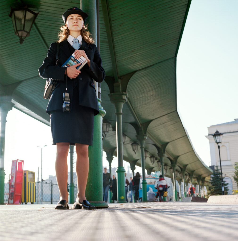 Serie Schaffnerinnen in Europa: YOU TICKET, PLEASE!