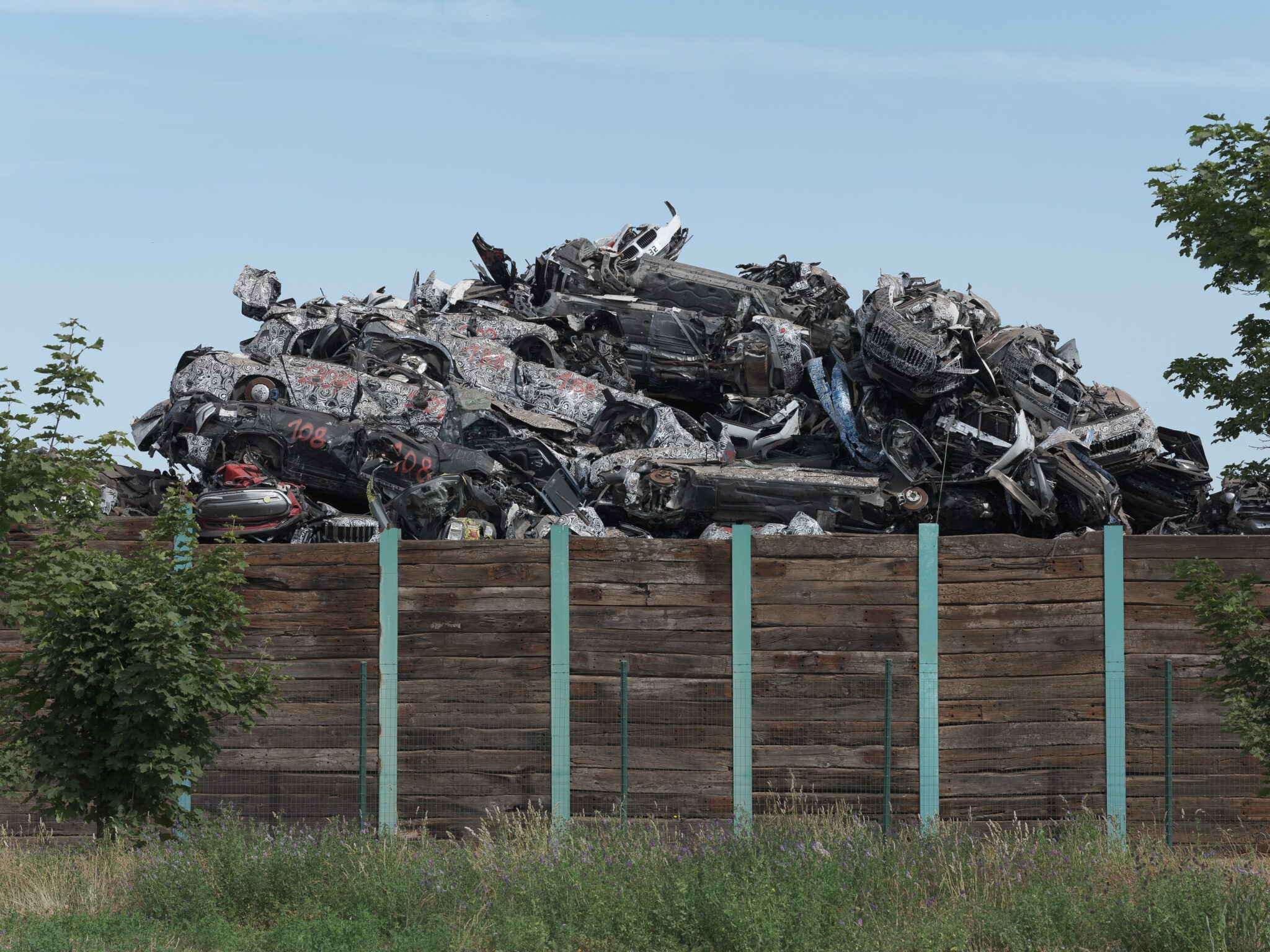Car2car kreislaufwirtschaft automobilbau sekundärrohstoffgewinnung aus altfahzeugen bei firma scholz recycling in espenhain