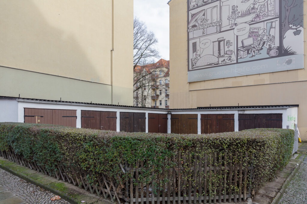 Aus der Serie KOMPLEXE GARAGENKOMPLEXE von Christoph Busse